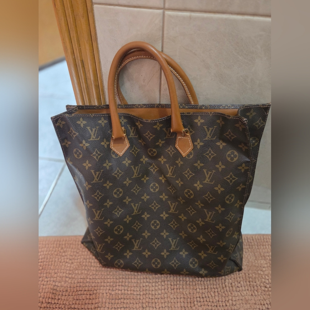 Louis Vuitton Monogram French Company Sac Plat Tote Bag | Vintage - Picture 9 of 13